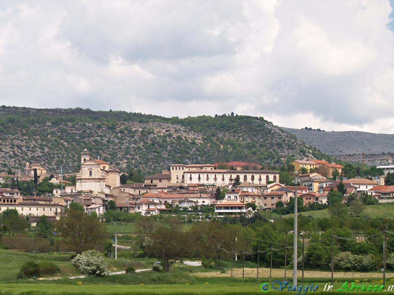 02-P5114629+.jpg - 02-P5114629+.jpg - Panorama del borgo.